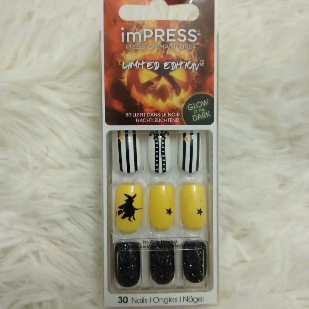 Impress limited edition glowing Nails
